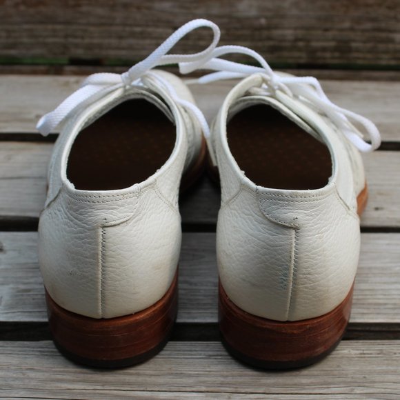 Vintage the Hartt Shoe White Perforated Leather Derby, Men's 9 D, Made in Canada - Picture 6 of 13